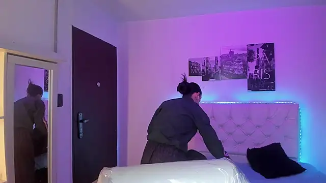 Amy Kiitty  online show from 2, 4, 2026