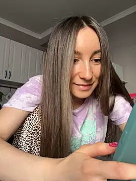 Snapshot of viviandaimond1 chatting on 22, 1, 2025 viviandaimond1 online show from 22, 1, 2025