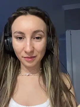 Snapshot of viviandaimond1 chatting on 23, 1, 2025 viviandaimond1 online show from 23, 1, 2025