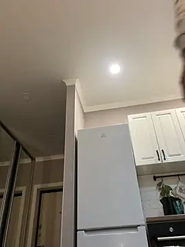 Snapshot of viviandaimond1 chatting on 4, 2, 2025 viviandaimond1 online show from 4, 2, 2025