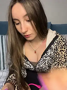 Snapshot of viviandaimond1 chatting on 20, 2, 2025 viviandaimond1 online show from 20, 2, 2025