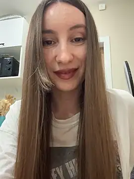 Snapshot of viviandaimond1 chatting on 17, 9, 2025 viviandaimond1 online show from 17, 9, 2025