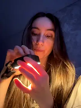 Snapshot of viviandaimond1 chatting on 25, 10, 2025 viviandaimond1 online show from 25, 10, 2025