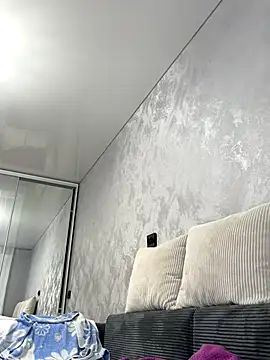 Snapshot of viviandaimond1 chatting on 14, 11, 2025 viviandaimond1 online show from 14, 11, 2025