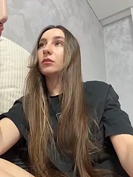 Snapshot of viviandaimond1 chatting on 22, 11, 2025 viviandaimond1 online show from 22, 11, 2025