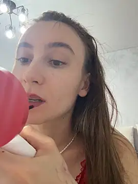 Snapshot of viviandaimond1 chatting on 23, 11, 2025 viviandaimond1 online show from 23, 11, 2025