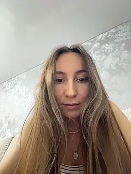 Snapshot of viviandaimond1 chatting on 1, 12, 2025 viviandaimond1 online show from 1, 12, 2025