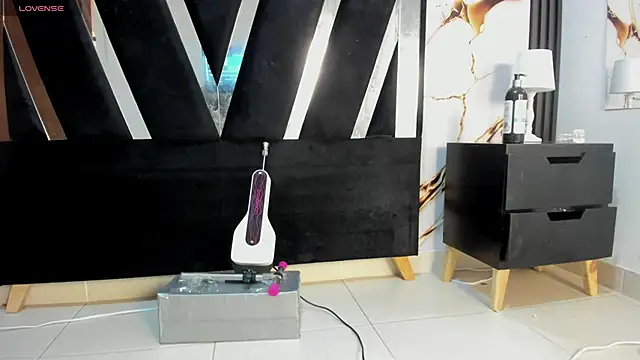 KarinaSimonz online show from 19, 12, 2025