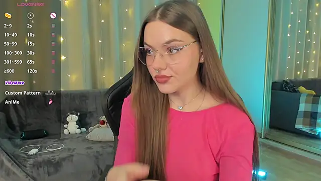 Snapshot of Marta_May_ chatting on 1, 12, 2024 Marta May  online show from 1, 12, 2024