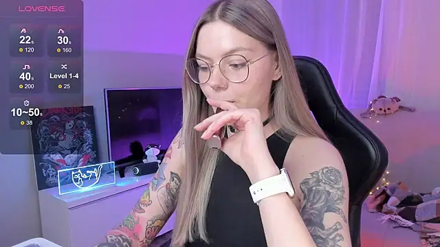 Snapshot of Marta_May_ chatting on 26, 9, 2025 Marta May  online show from 26, 9, 2025