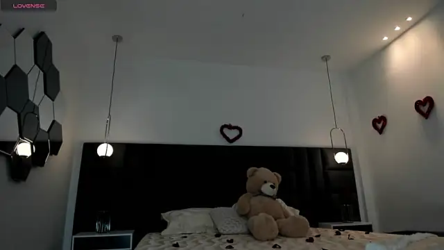 KatieNolan 1 online show from 14, 2, 2025