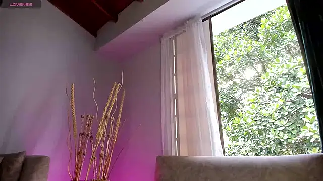 KatieNolan 1 online show from 19, 2, 2025