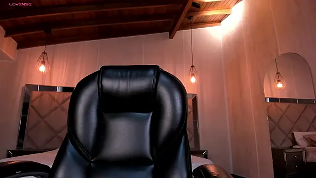 KatieNolan 1 online show from 12, 10, 2025