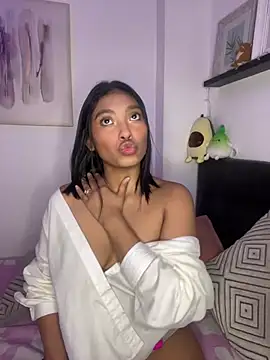 Isabella fasilier online show from 7, 2, 2025