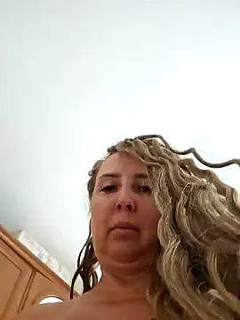 Snapshot of MariaRichi_ chatting on 24, 9, 2025 MariaRichi online show from 24, 9, 2025