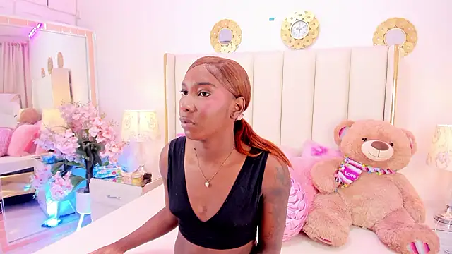 Snapshot of evangelin_ts chatting on 18, 2, 2026 evangelin ts online show from 18, 2, 2026