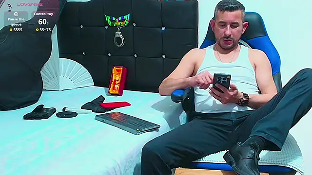 Yeol King online show from 12, 11, 2025