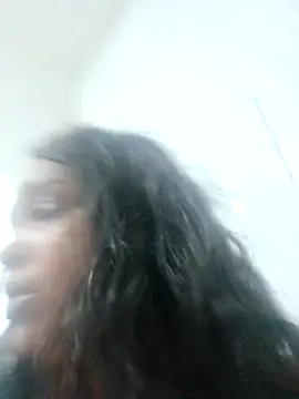 annybarros21 online show from 9, 4, 2026