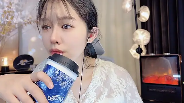 Snapshot of xiaodaibabyy chatting on 12, 1, 2025 xiaodaibabyy online show from 12, 1, 2025