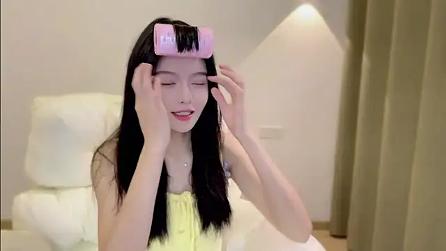 Snapshot of xiaodaibabyy chatting on 12, 10, 2025 xiaodaibabyy online show from 12, 10, 2025