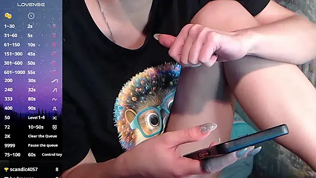 Snapshot of -LauraGold- chatting on 7, 2, 2025 -LauraGold- online show from 7, 2, 2025