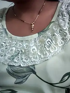 Snapshot of lovelyruhi chatting on 4, 12, 2024 lovelyruhi online show from 4, 12, 2024