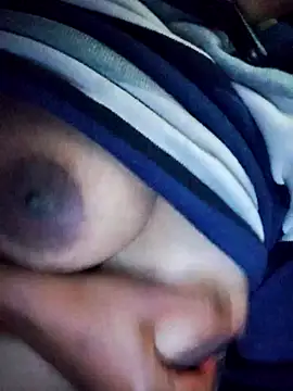 Snapshot of lovelyruhi chatting on 25, 12, 2024 lovelyruhi online show from 25, 12, 2024