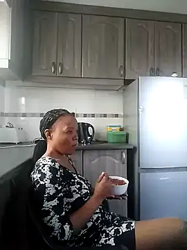 Feathergal69  online show from 13, 9, 2025