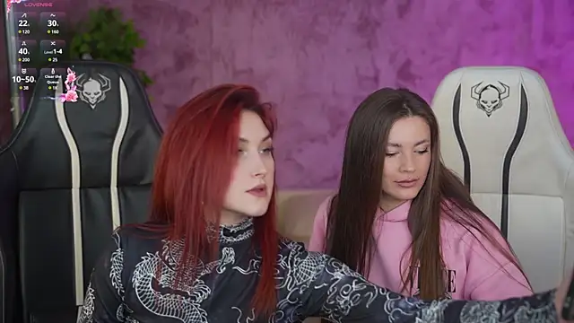 Julia  Star  online show from 31, 1, 2025