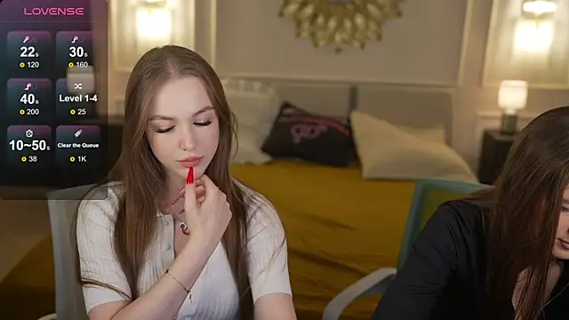 Julia  Star  online show from 31, 3, 2026