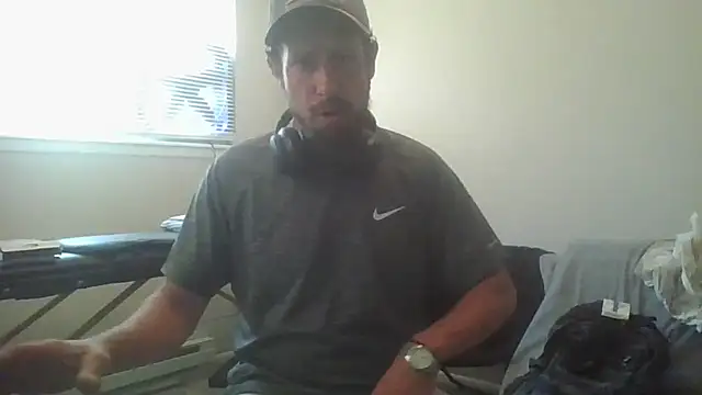 axelongshaft69 online show from 20, 7, 2026