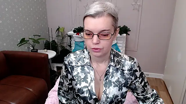 Cutie Erikaa1 online show from 17, 1, 2026