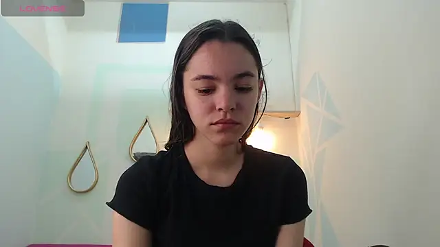 Mia-kalinfa online show from 4, 2, 2025