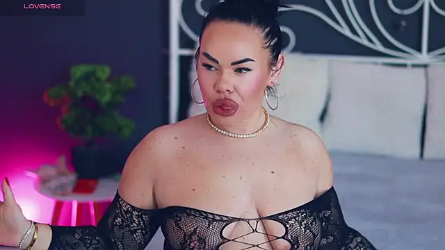 MissLilaa online show from 28, 2, 2026