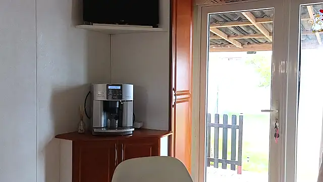 Miss Milka online show from 29, 9, 2025