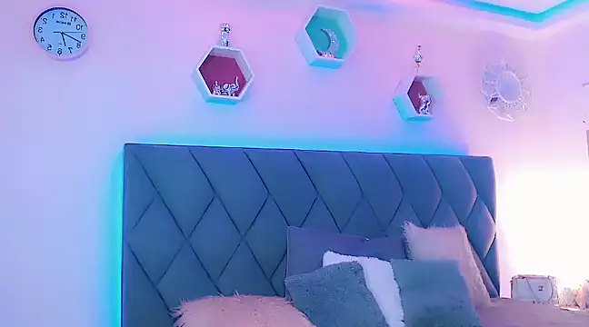 Hallyhott online show from 8, 12, 2024