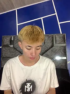 Snapshot of nico_18x chatting on 4, 2, 2025 nico 18x online show from 4, 2, 2025