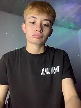 Snapshot of nico_18x chatting on 8, 2, 2025 nico 18x online show from 8, 2, 2025