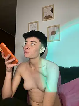 Snapshot of nico_18x chatting on 19, 2, 2025 nico 18x online show from 19, 2, 2025