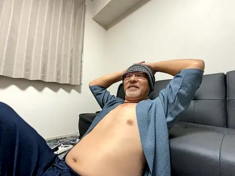 Snapshot of Grandpa29hijii chatting on 11, 9, 2025 Grandpa29hijii online show from 11, 9, 2025