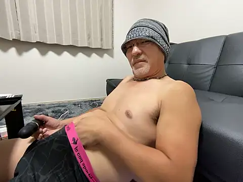 Snapshot of Grandpa29hijii chatting on 30, 9, 2025 Grandpa29hijii online show from 30, 9, 2025