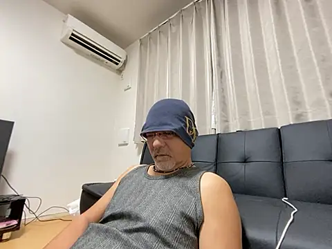 Snapshot of Grandpa29hijii chatting on 12, 10, 2025 Grandpa29hijii online show from 12, 10, 2025