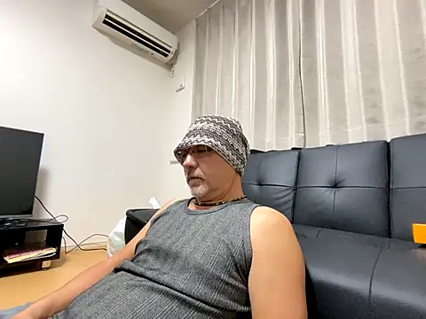 Snapshot of Grandpa29hijii chatting on 18, 10, 2025 Grandpa29hijii online show from 18, 10, 2025