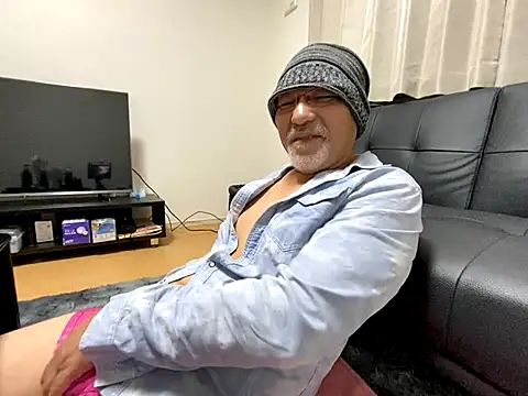 Snapshot of Grandpa29hijii chatting on 29, 10, 2025 Grandpa29hijii online show from 29, 10, 2025