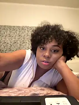 camiliaskye online show from 10, 10, 2025