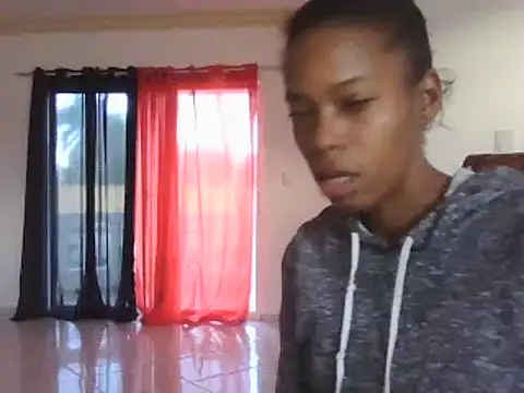 Snapshot of adele-33 chatting on 4, 2, 2025 adele-33 online show from 4, 2, 2025