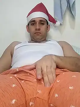 Snapshot of CRISTHIAN_GREY01 chatting on 6, 12, 2024 CRISTHIAN GREY01 online show from 6, 12, 2024