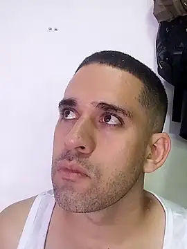 Snapshot of CRISTHIAN_GREY01 chatting on 15, 2, 2025 CRISTHIAN GREY01 online show from 15, 2, 2025