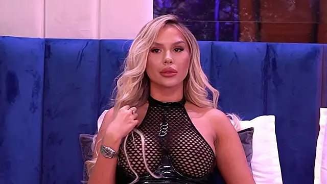 SelenaFrost online show from 12, 12, 2024