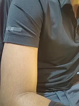 KissesBoyAD online show from 2, 12, 2025